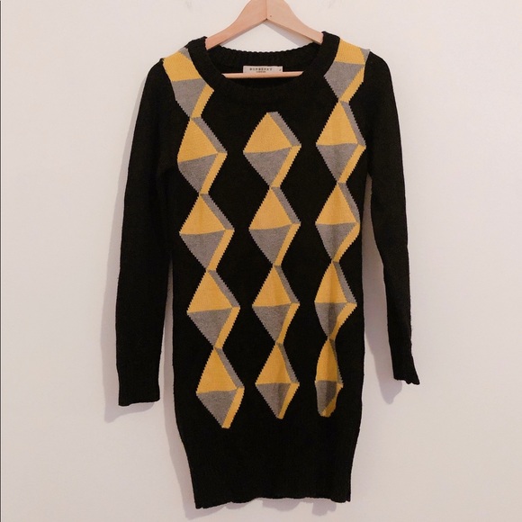 SOLD Burberry sweater dress 4 small DR - Picture 3 of 4